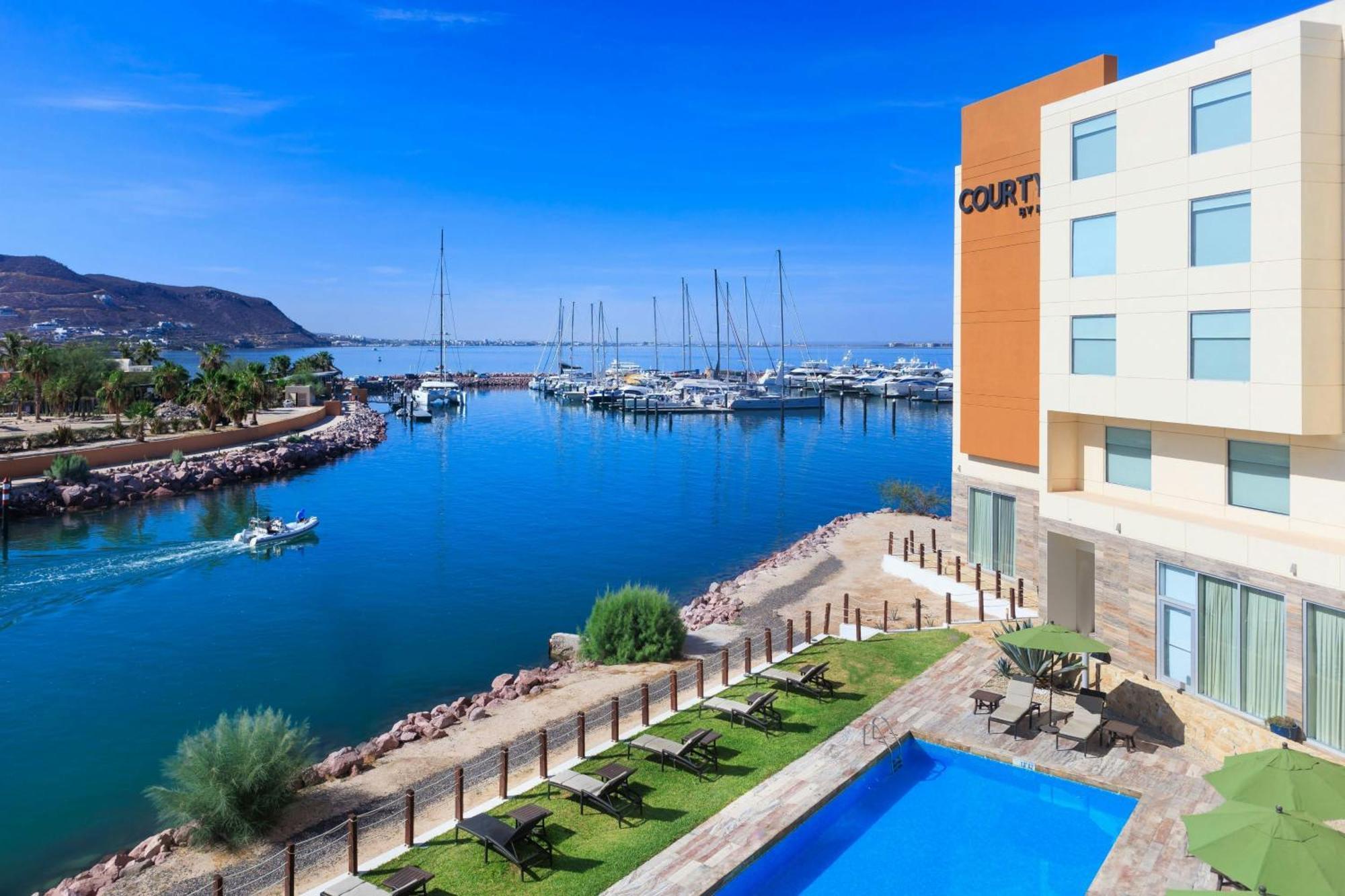 Courtyard By Marriott La Paz Baja California Sur Hotel Екстериор снимка