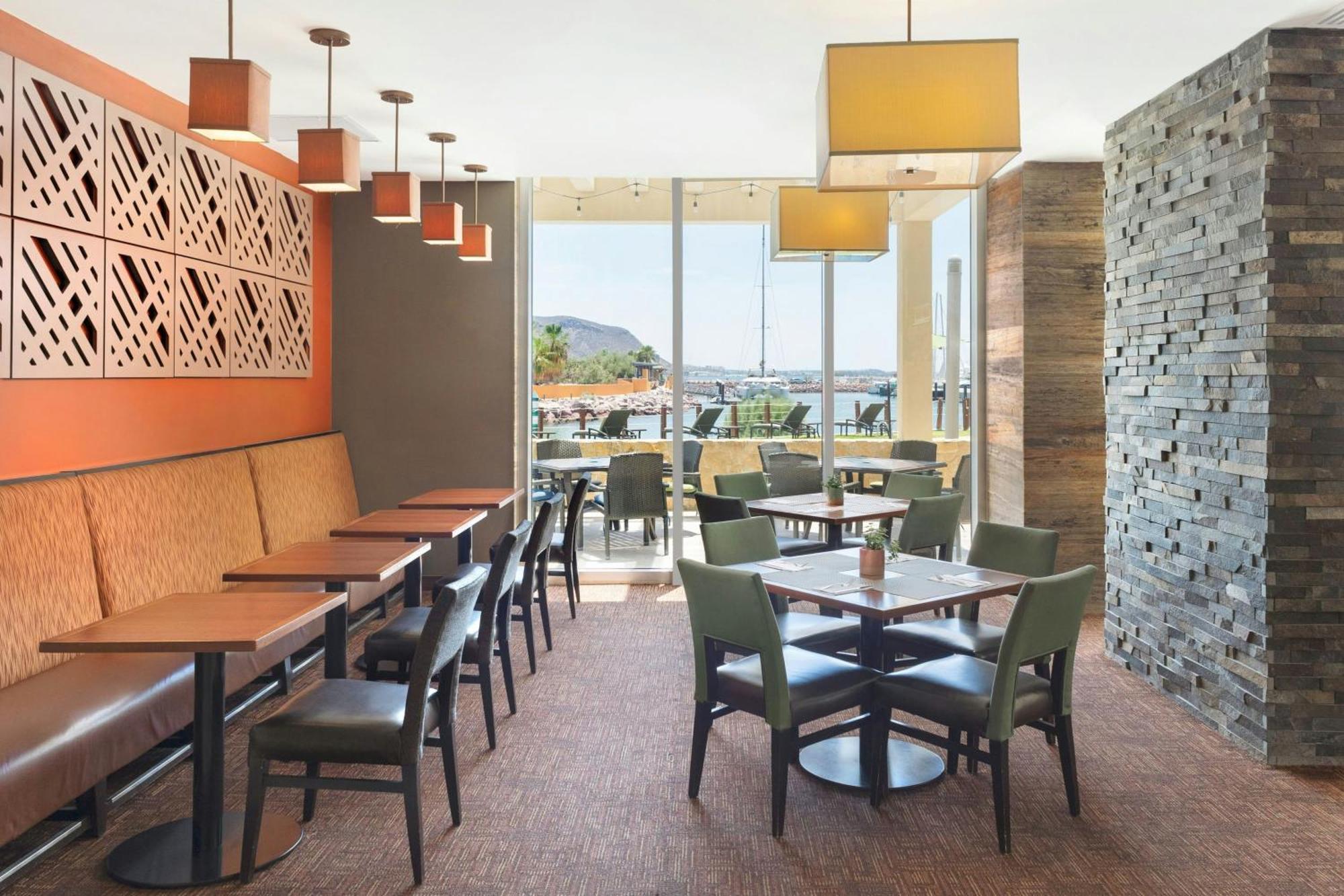 Courtyard By Marriott La Paz Baja California Sur Hotel Екстериор снимка