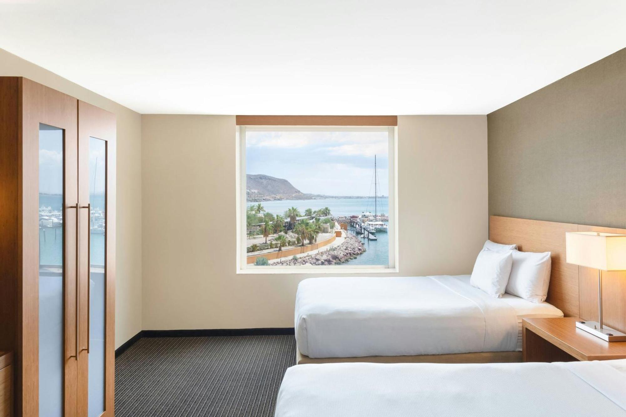 Courtyard By Marriott La Paz Baja California Sur Hotel Екстериор снимка