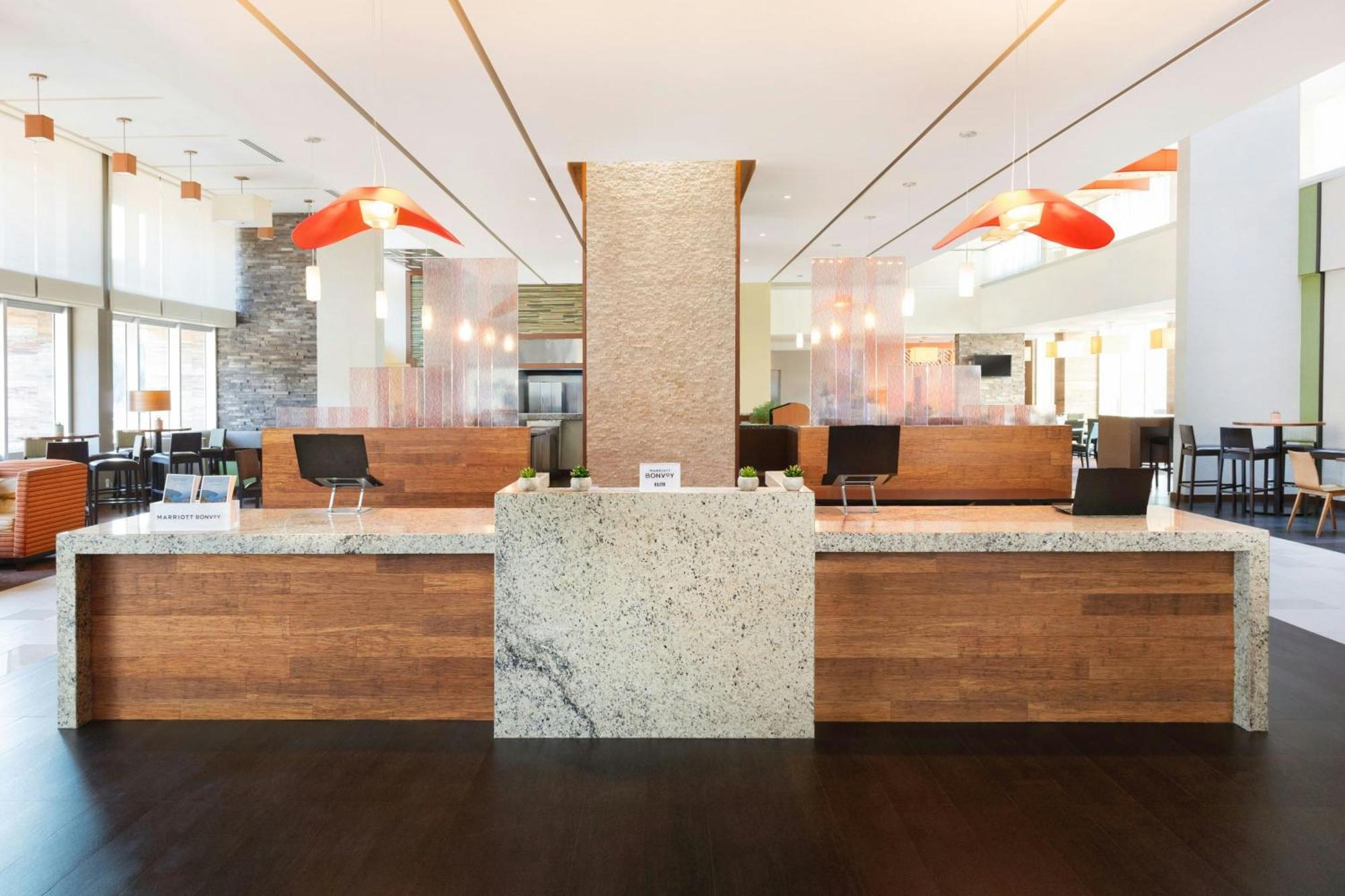 Courtyard By Marriott La Paz Baja California Sur Hotel Екстериор снимка