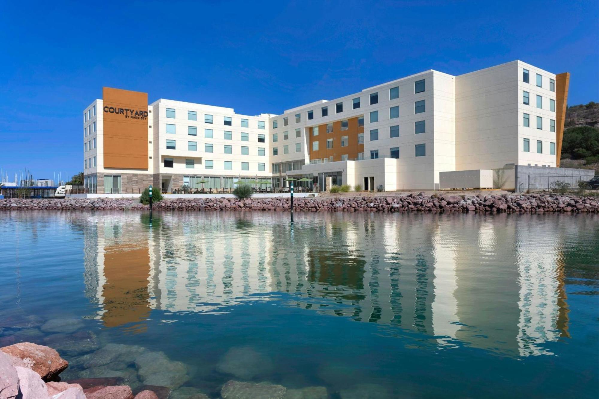 Courtyard By Marriott La Paz Baja California Sur Hotel Екстериор снимка