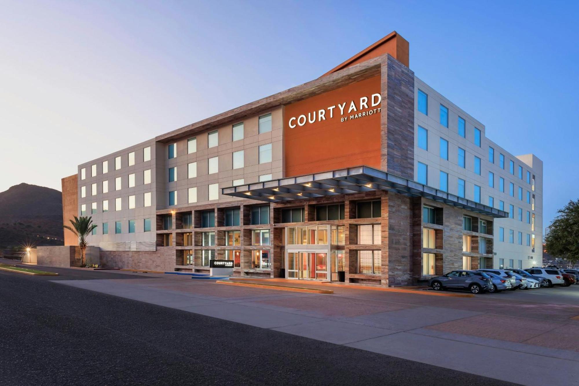Courtyard By Marriott La Paz Baja California Sur Hotel Екстериор снимка
