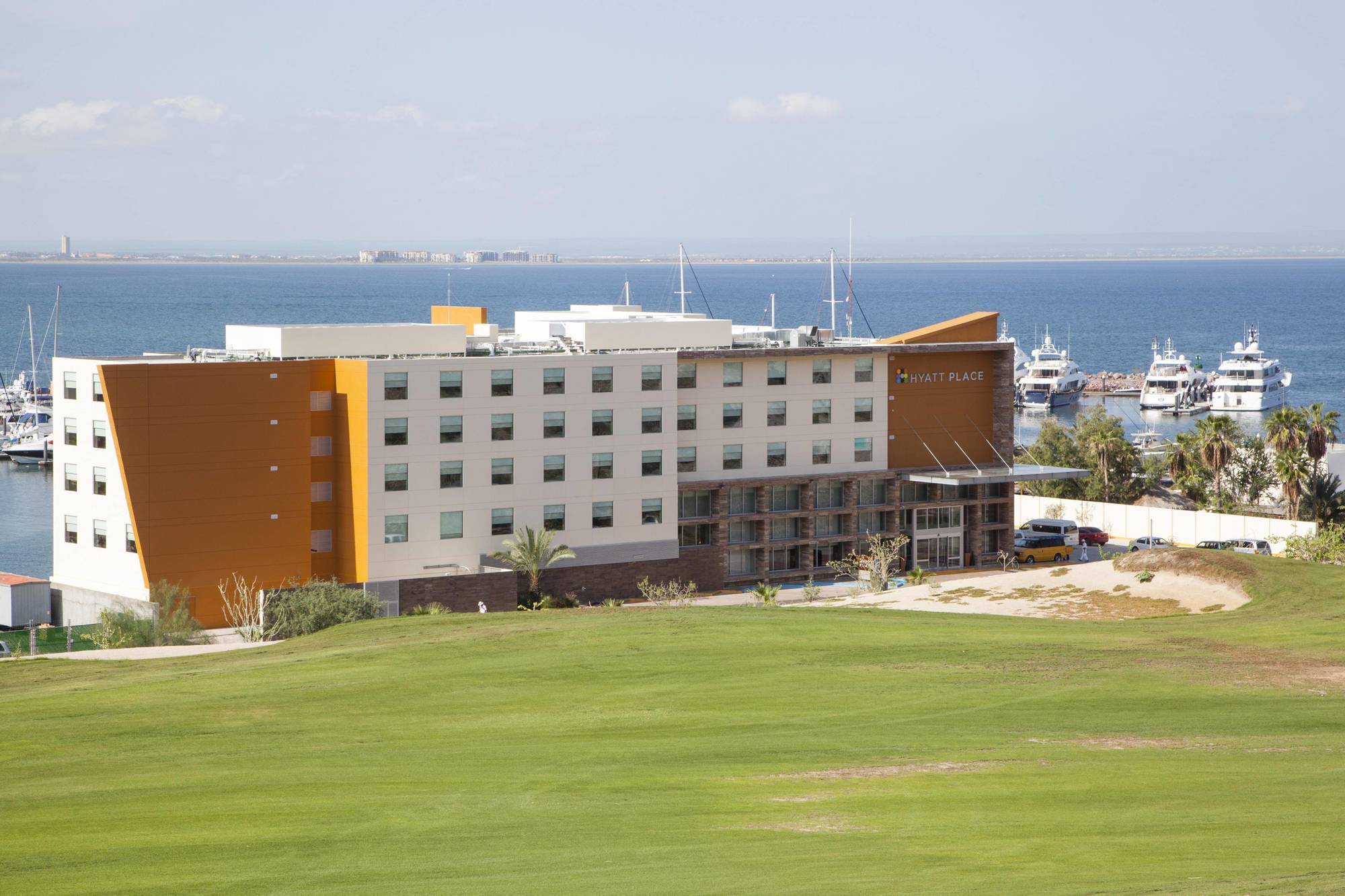 Courtyard By Marriott La Paz Baja California Sur Hotel Екстериор снимка